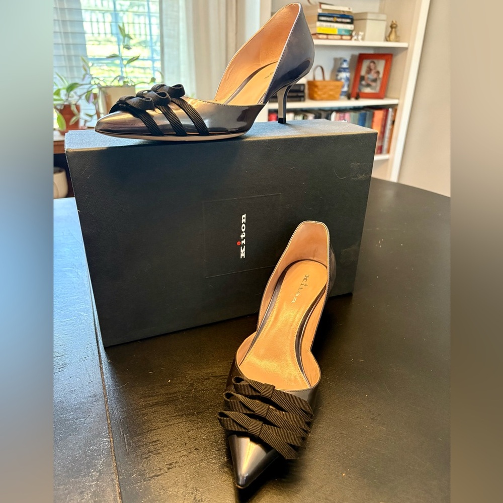 Kiton Patent Leather Bow Accents D’Orsay Heels